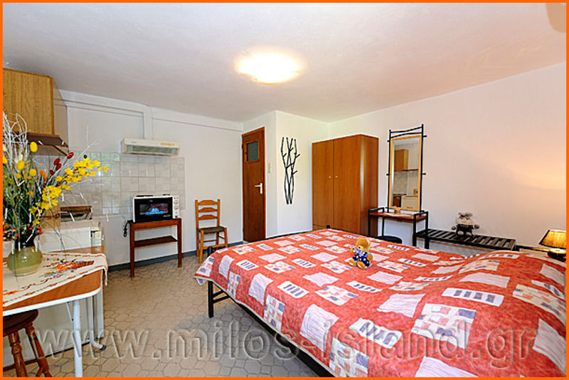 Iremia Rooms Adamantas  Exteriör bild